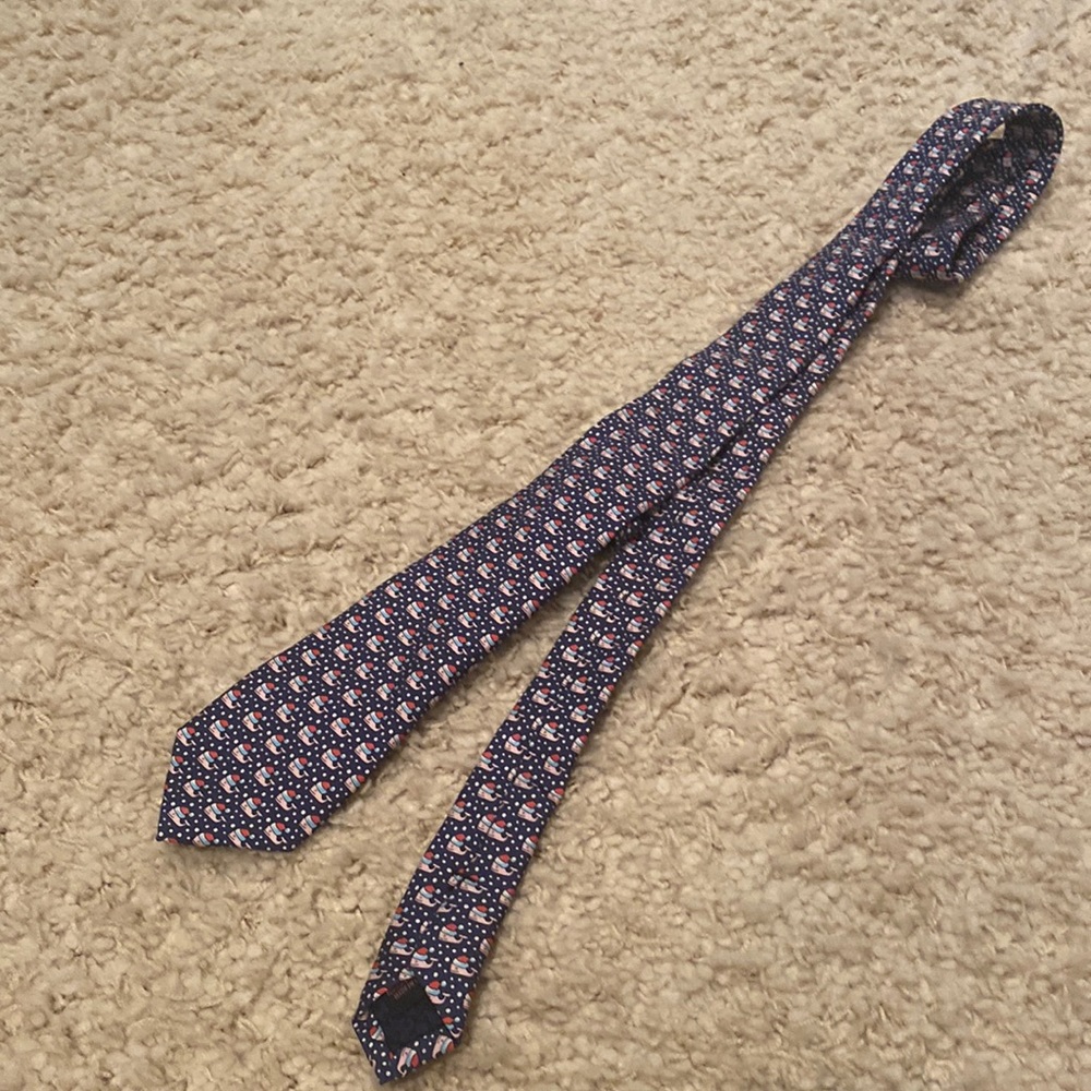 🎁New vineyard whale tie with christmas hat